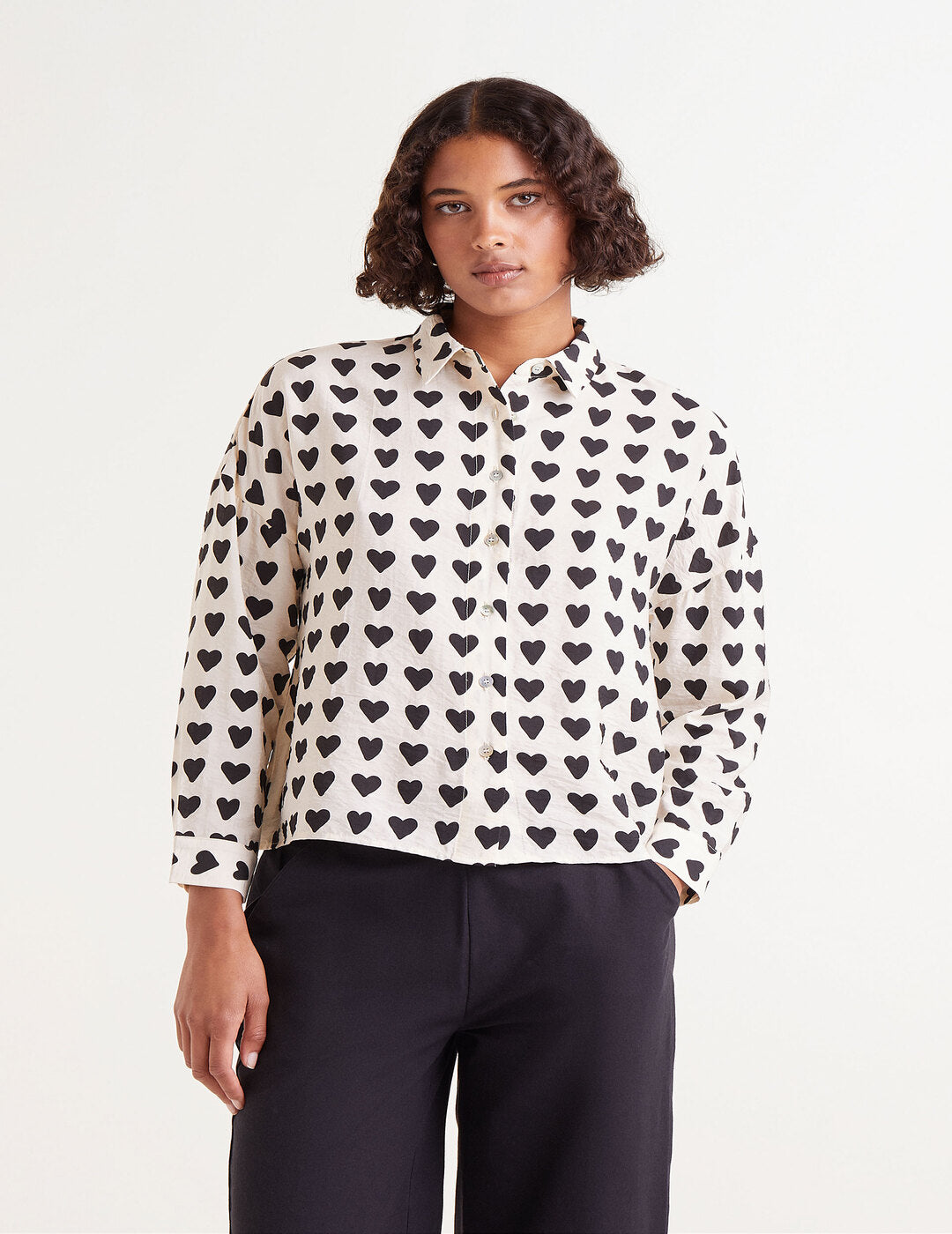 Camisa Compañía Fantástica Fluida Estampado De Corazones