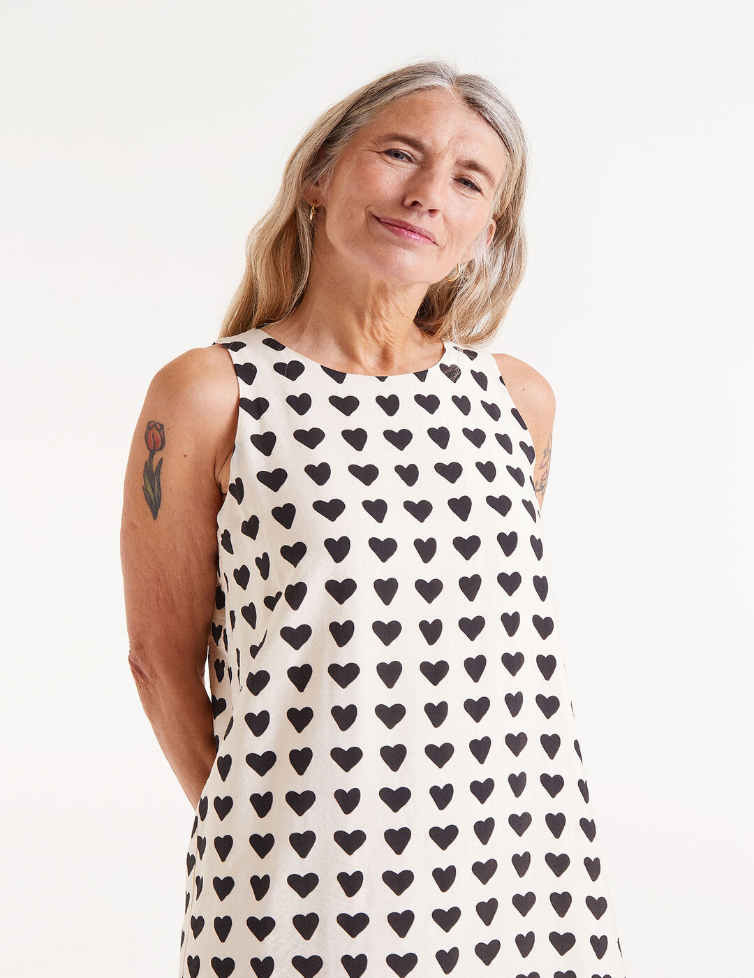 Vestido Compañía Fantástica Largo Con Estampado De Corazones