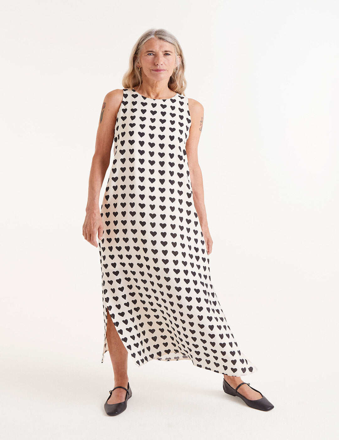 Vestido Compañía Fantástica Largo Con Estampado De Corazones