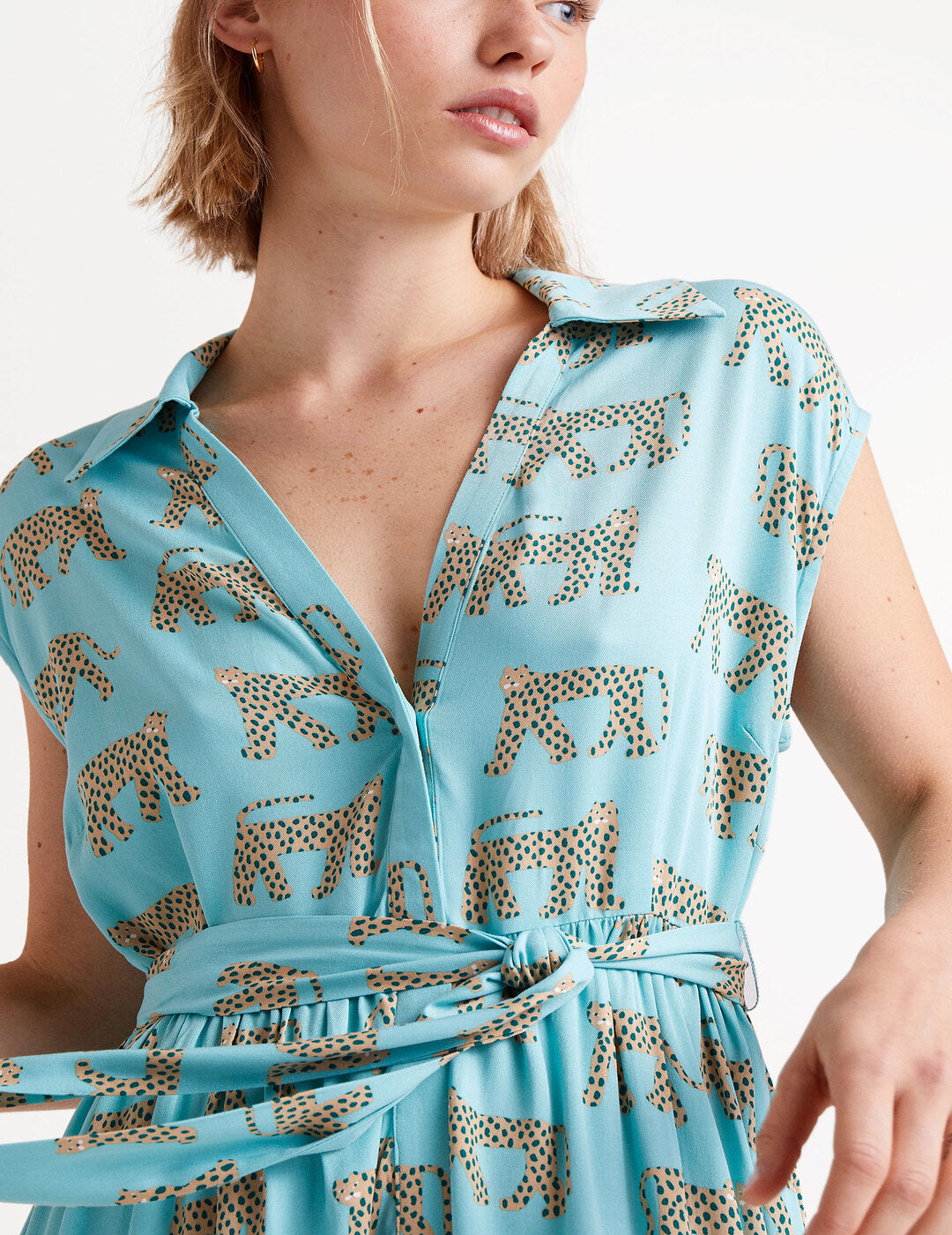 Vestido Compañía Fantástica Largo Estampado De Jaguar