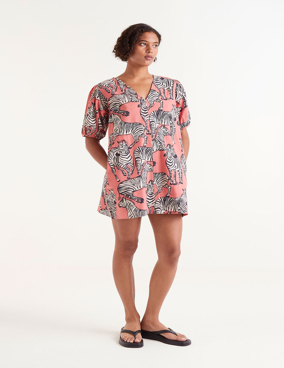 Vestido Compañía Fantástica Corto Estampado Safari