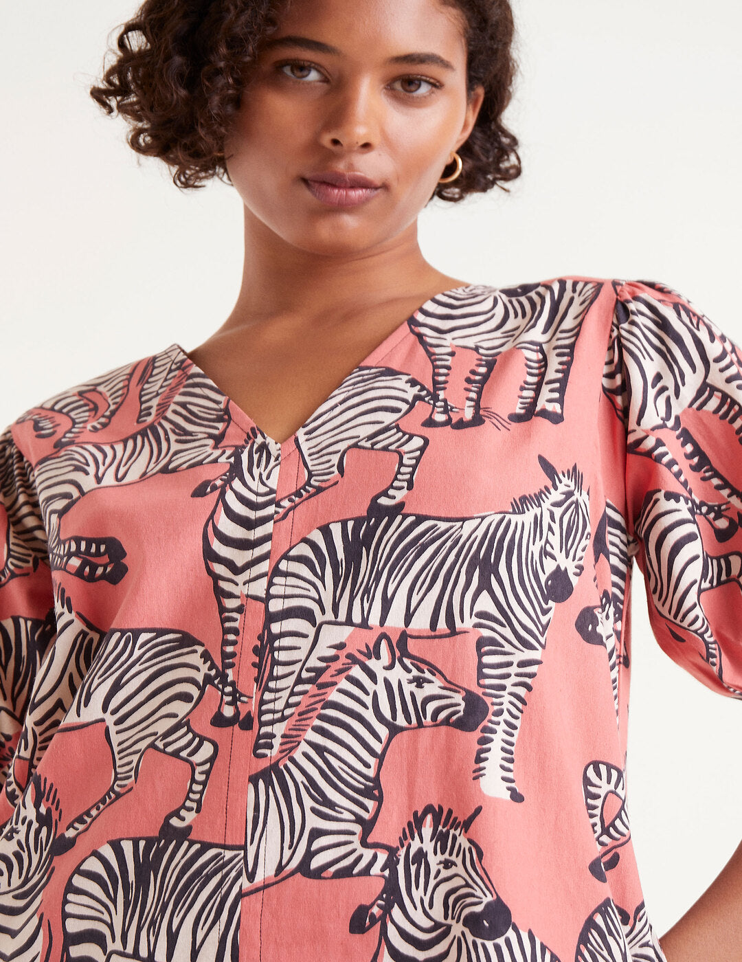 Vestido Compañía Fantástica Corto Estampado Safari