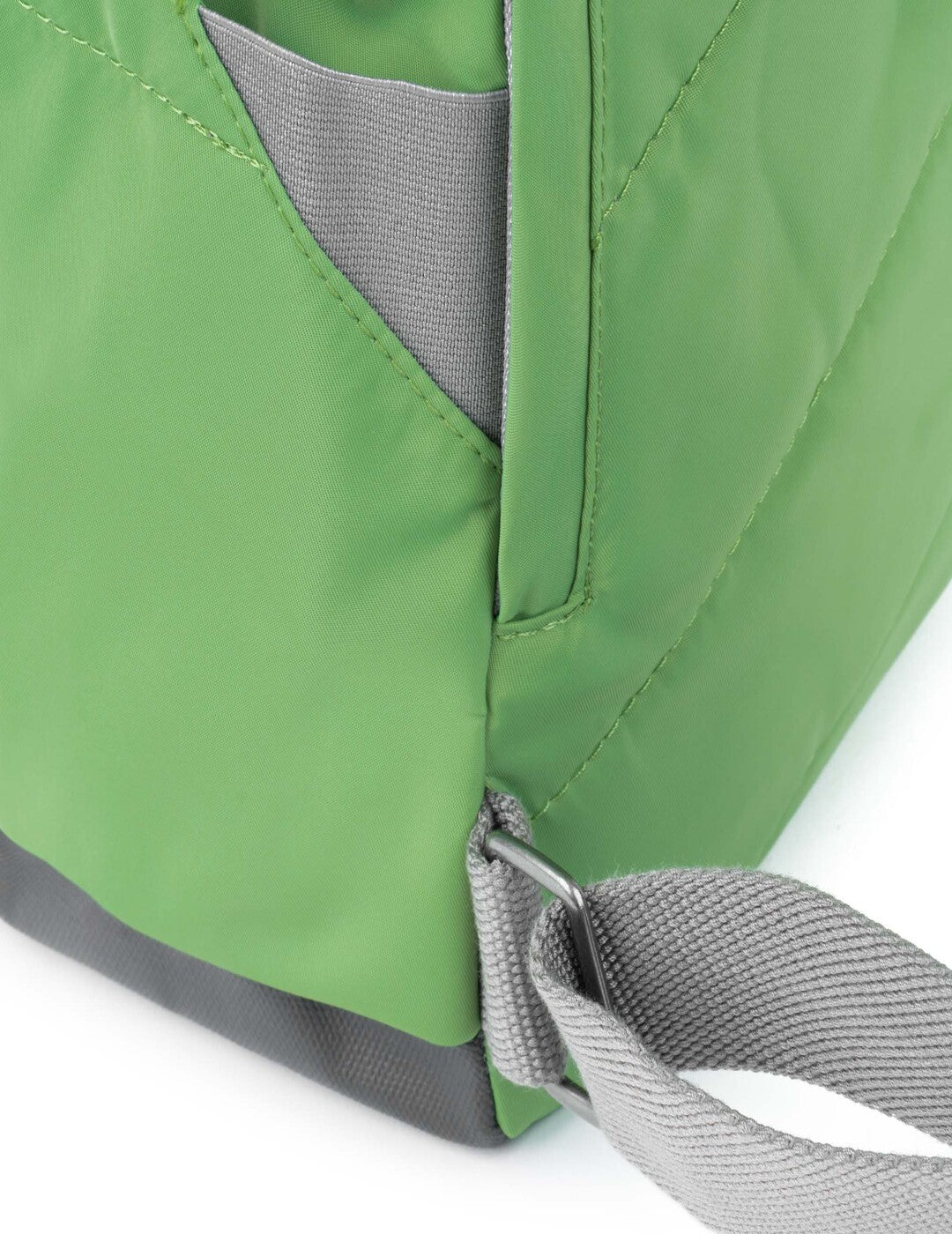 Mochila Roka Canfield B Recycled Nylon M Kiwi