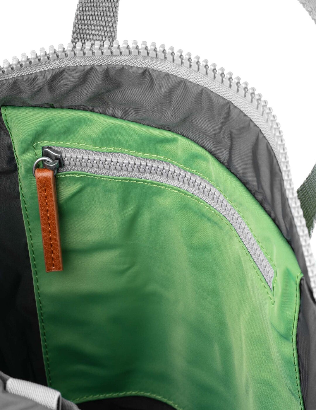 Mochila Roka Canfield B Recycled Nylon M Kiwi