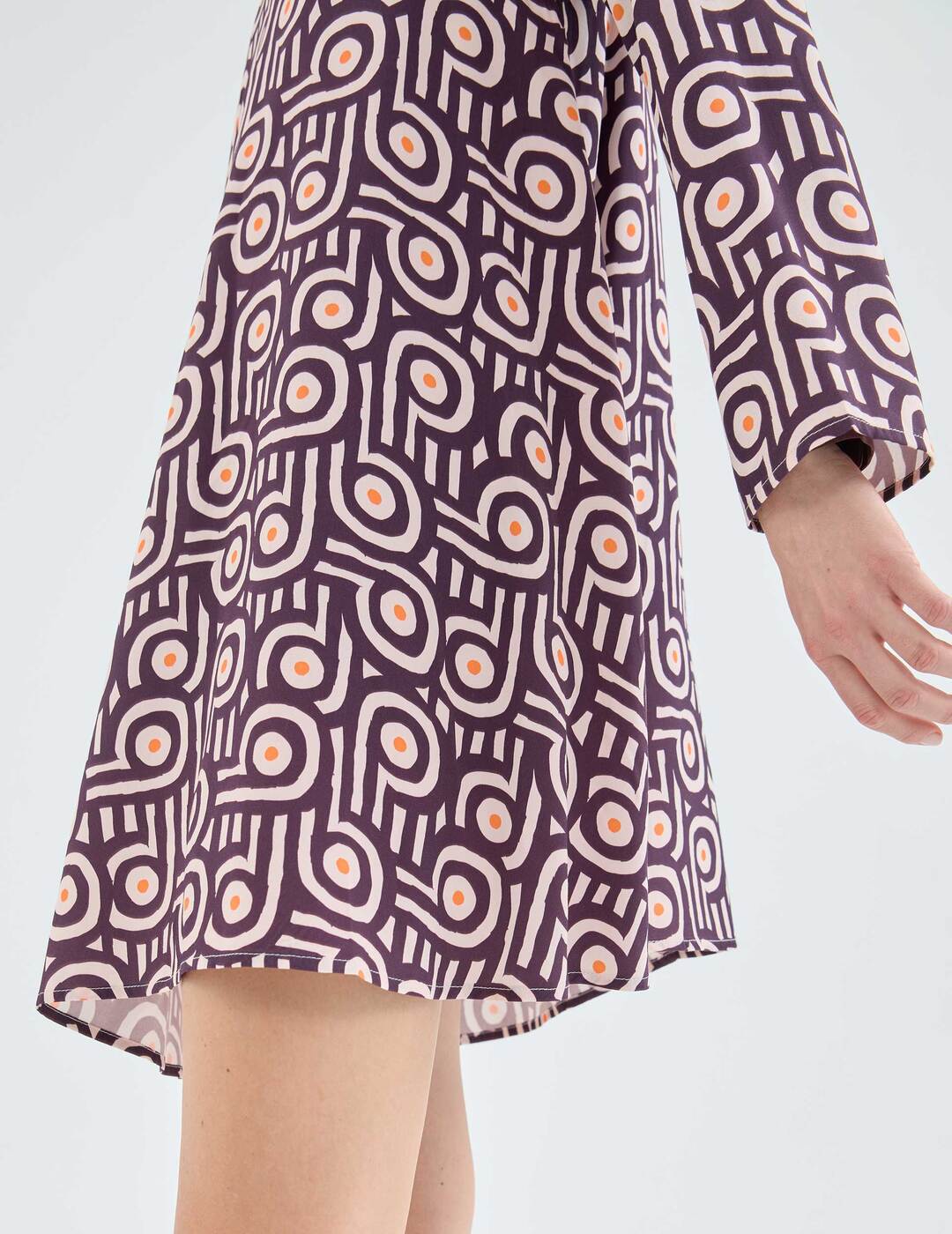 Vestido Compañía Fantástica Corto Evasé con Estampado Geométrico Retro