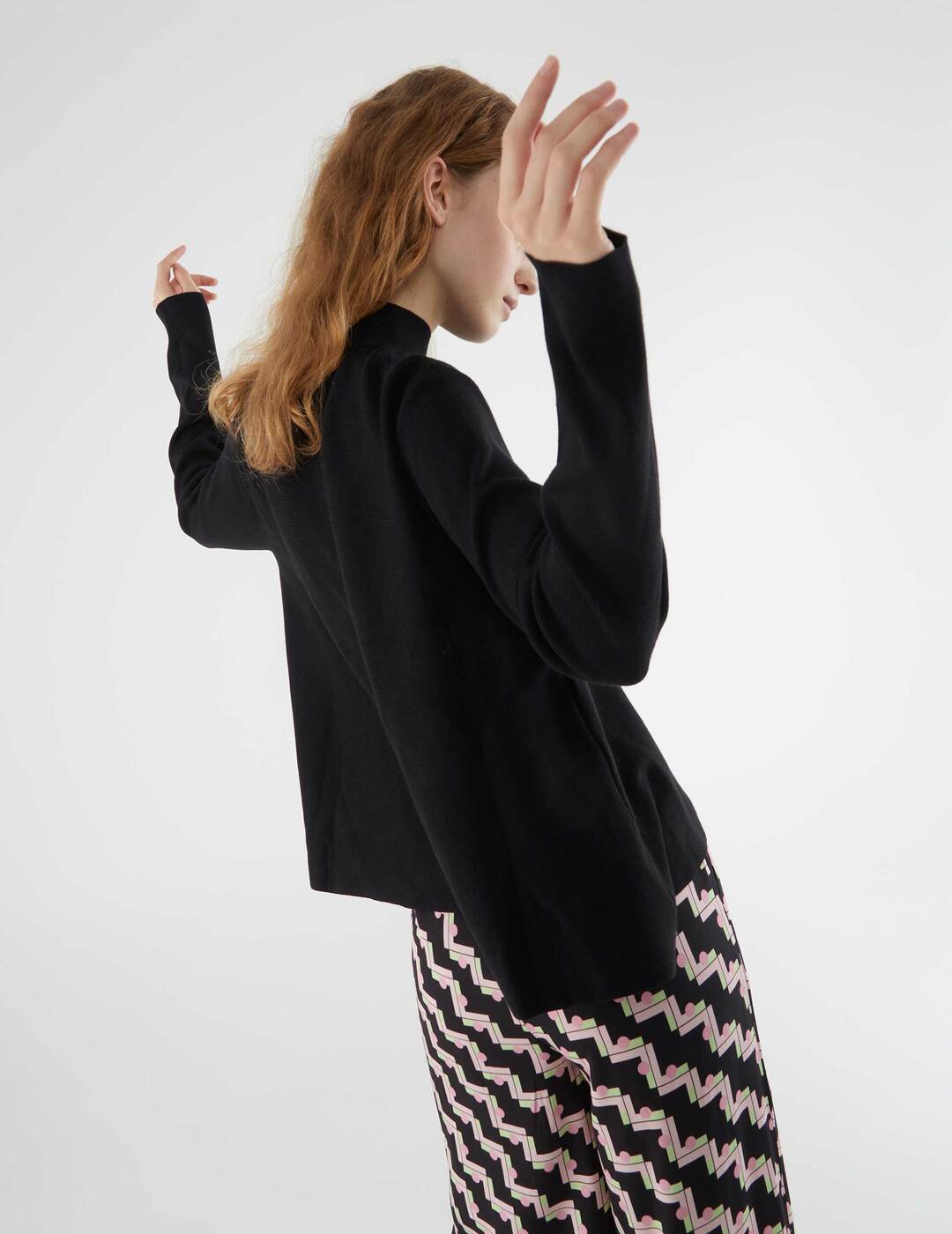 Jersey Compañía Fantástica Cuello Alto Evasé Negro
