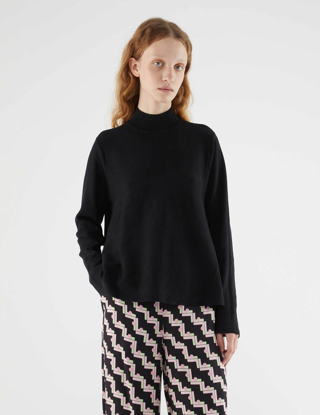 Jersey Compañía Fantástica Cuello Alto Evasé Negro