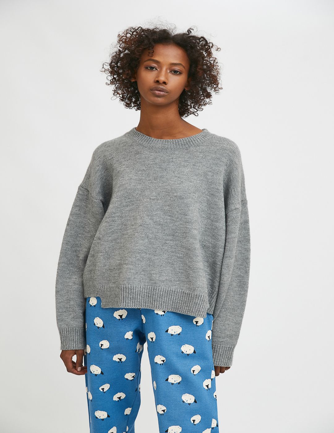 Jersey Compa a Fant stica De Punto Con Bajo Asim trico Gris