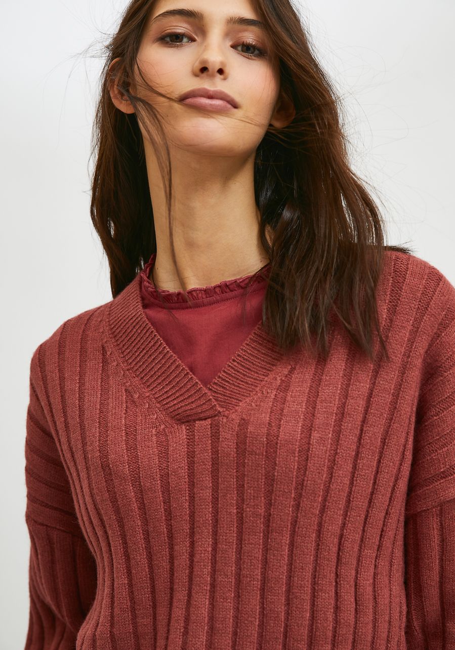 Jersey Compañía Fantástica de Punto Oversize Canalé Con Cuello Pico Rosa